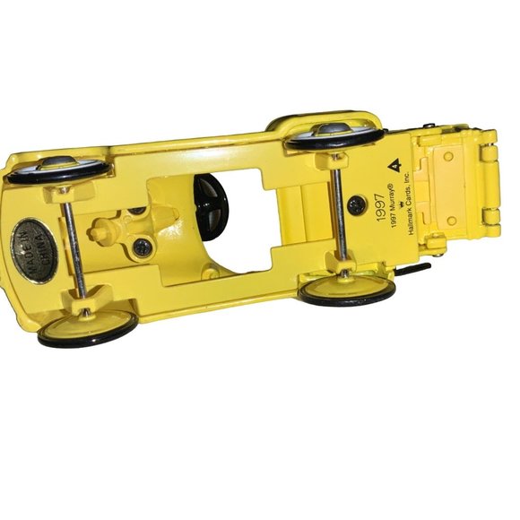 Hallmark Kiddie Car Classic Murray Dump Truck Keepsake Ornament--1997 - Picture 7 of 16